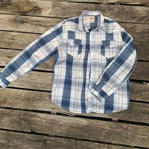 Levi long sleeve snap up shirt